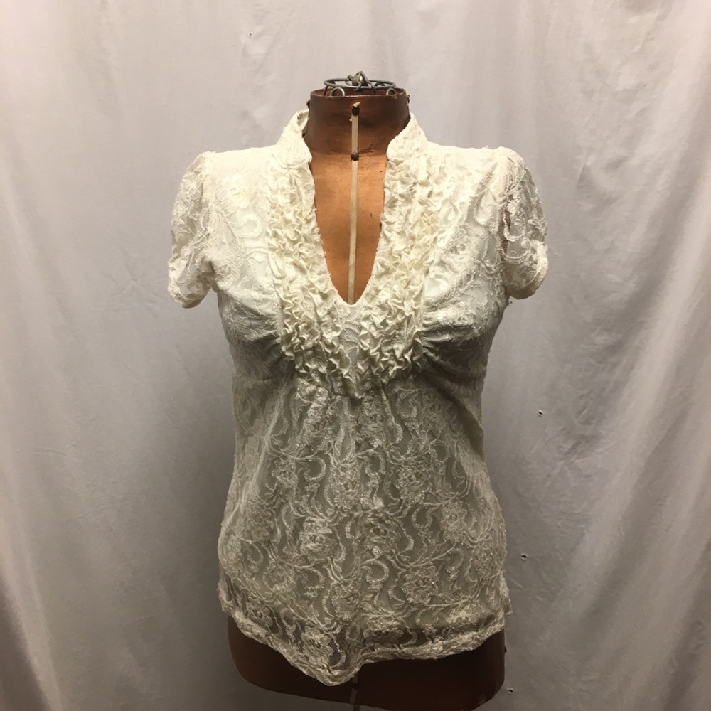 Lace Short-Sleeved Blouse